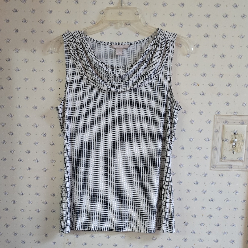 Banana Republic Black and White Fitted Sleeveless Tank Top